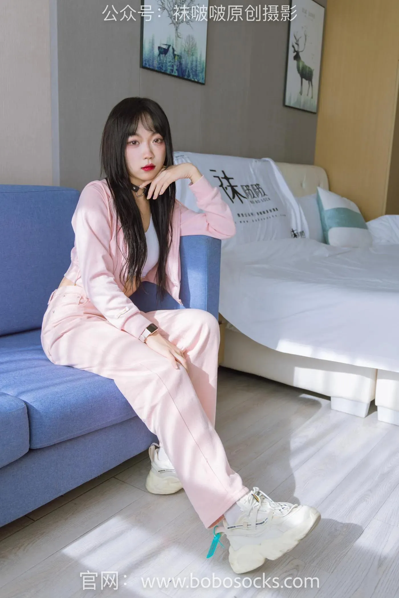 [BoBoSocks袜啵啵]NO.141 周周-运动鞋、白棉袜、裸足 [140P]插图5